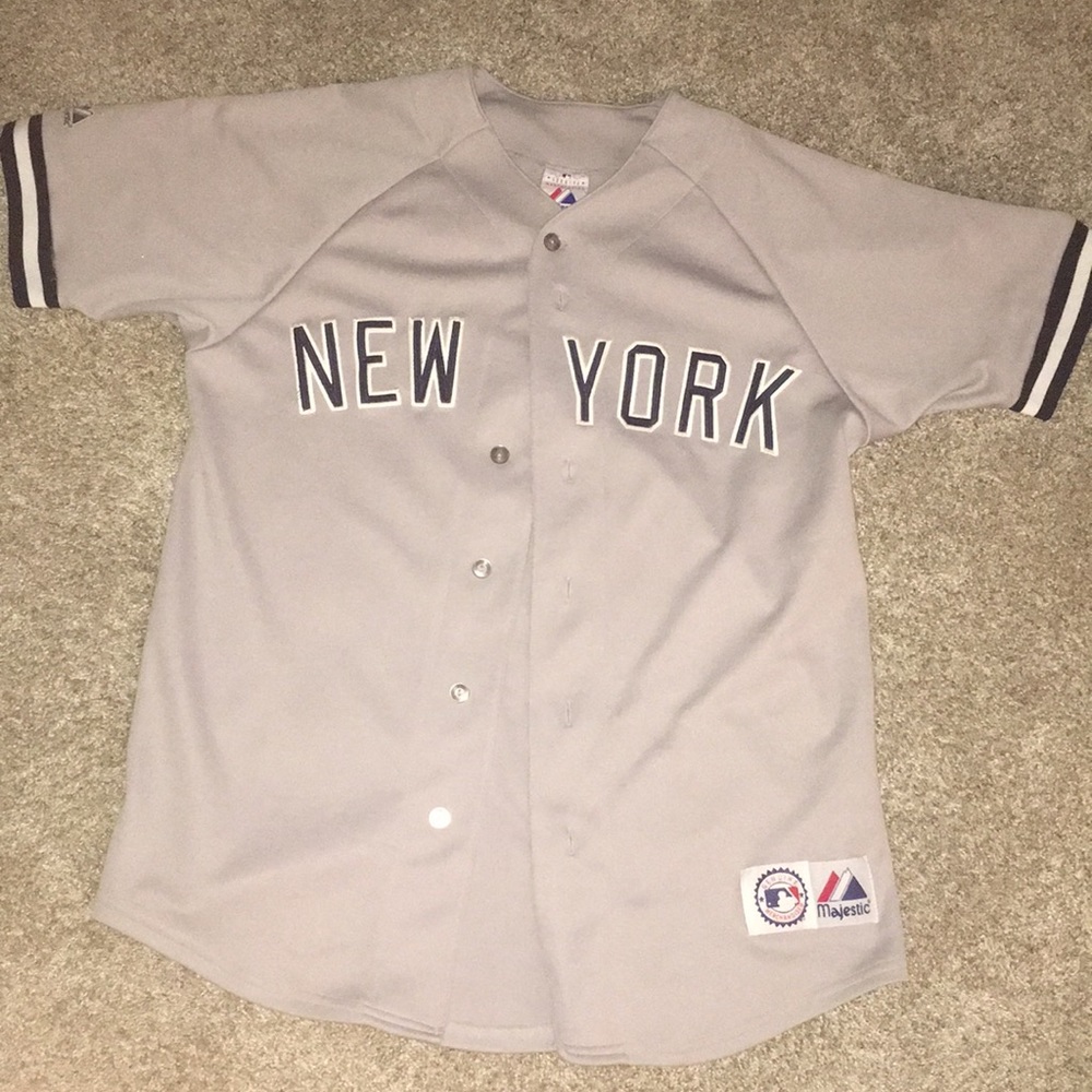 New York Yankees Jersey Grey (Medium)